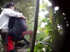 BanglaDeshi Boys and Girls Sex in Park